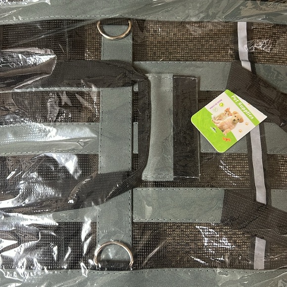 Pet carrier bag breathable two sizes available 1 per order  NWT - Picture 9 of 12